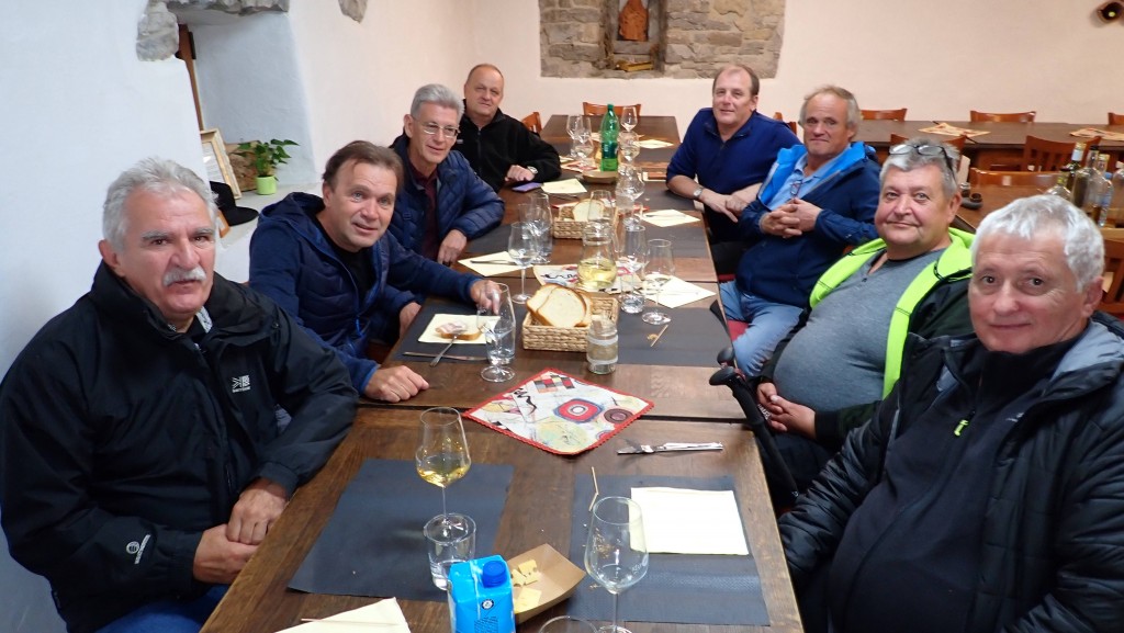 Okrogla miza na srečanju pododbora Prometna