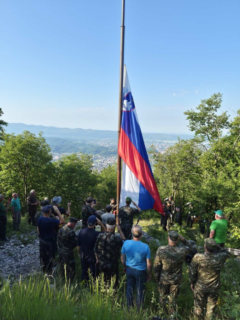 Sabotin 2026 - tradicionalni dvig slovenske zastave
